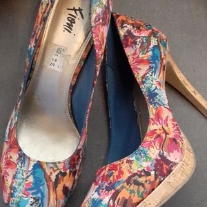 Ladies flower print high heels